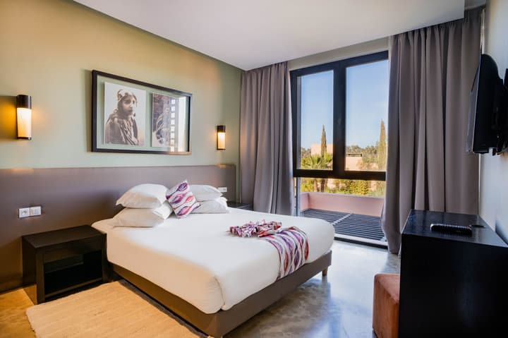 Al Maaden VillaHotel & Spa