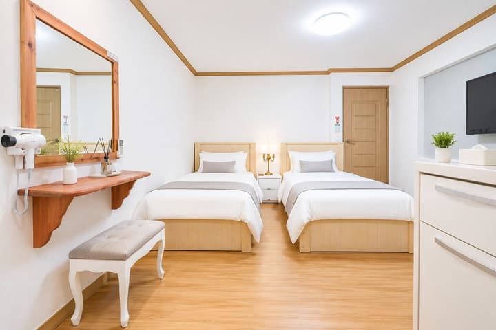 Bellus Rose Pension Hotel