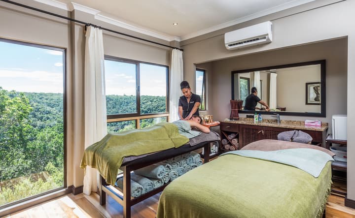 Kariega Game Reserve - Main Lodge