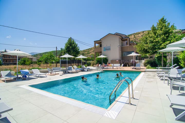 Ellopia Point Hotel