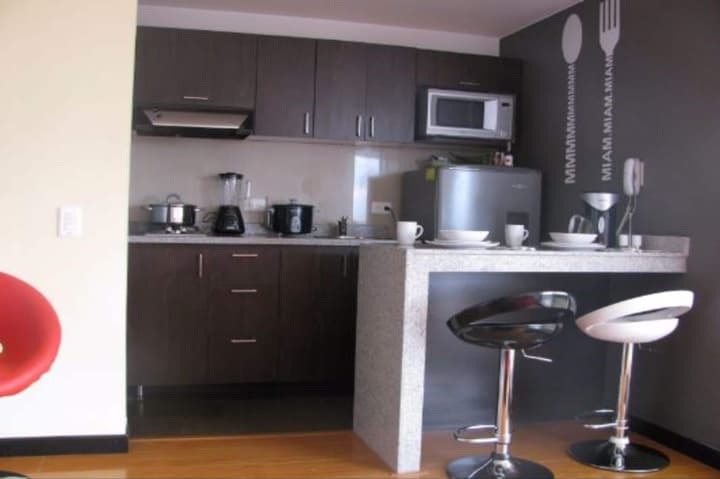 Hotel Regency Suites La Feria