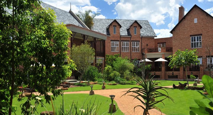 Premier Hotel Quatermain