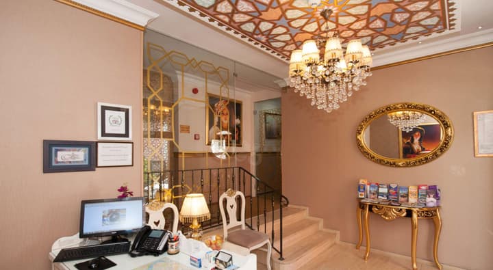 Sultans Royal Hotel