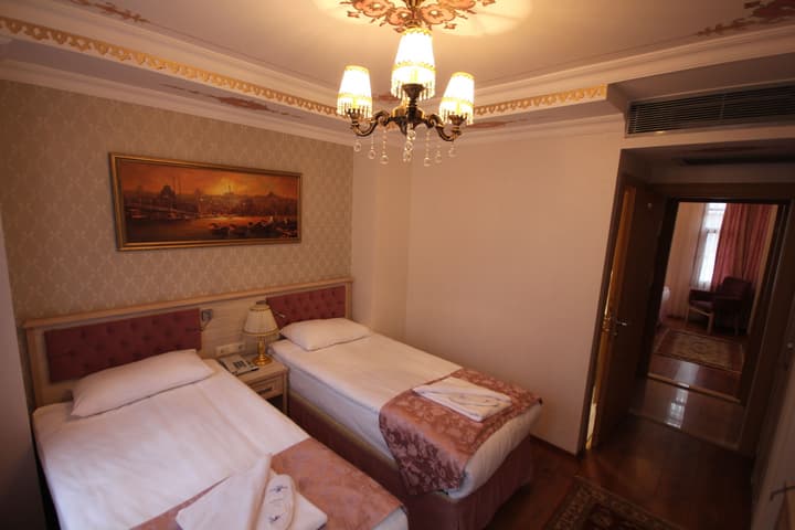Sultans Royal Hotel