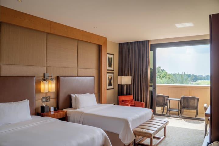 VOGO Abu Dhabi Golf Resort & Spa