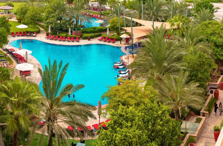 VOGO Abu Dhabi Golf Resort & Spa
