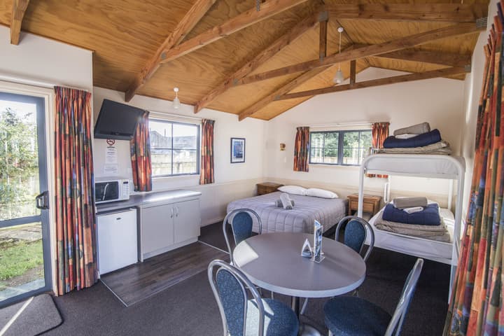 Tasman Holiday Parks - Te Anau
