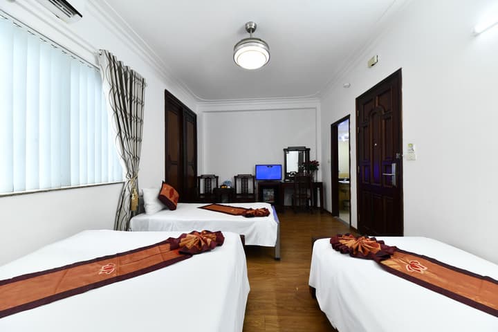 Phoenix Legend Hotel