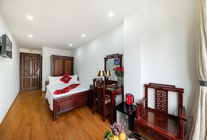 Phoenix Legend Hotel