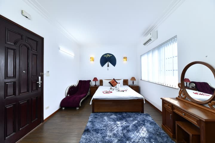 Phoenix Legend Hotel