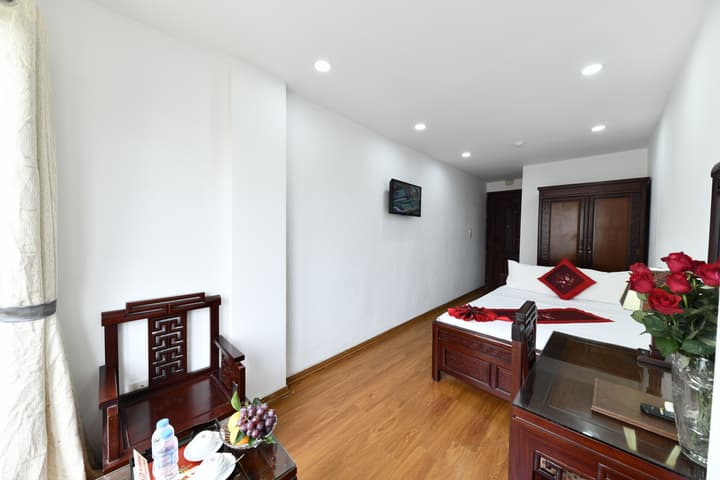 Phoenix Legend Hotel
