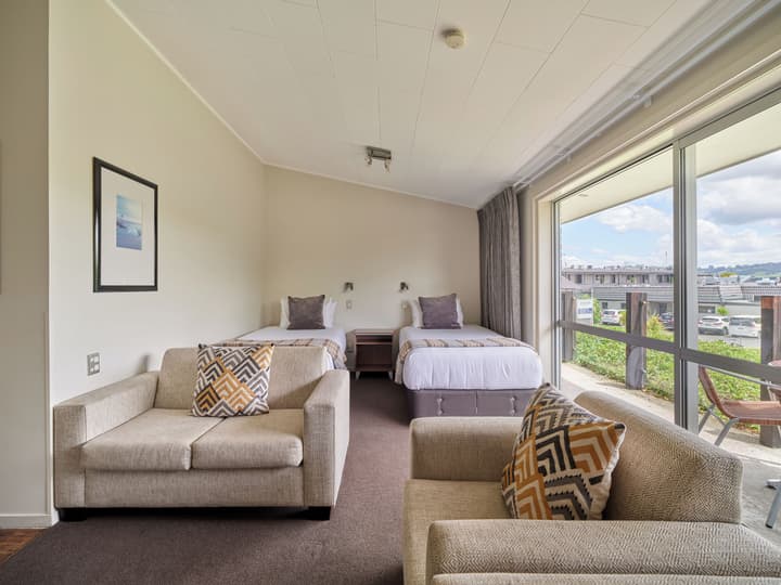 Suncourt Hotel & Conference Centre