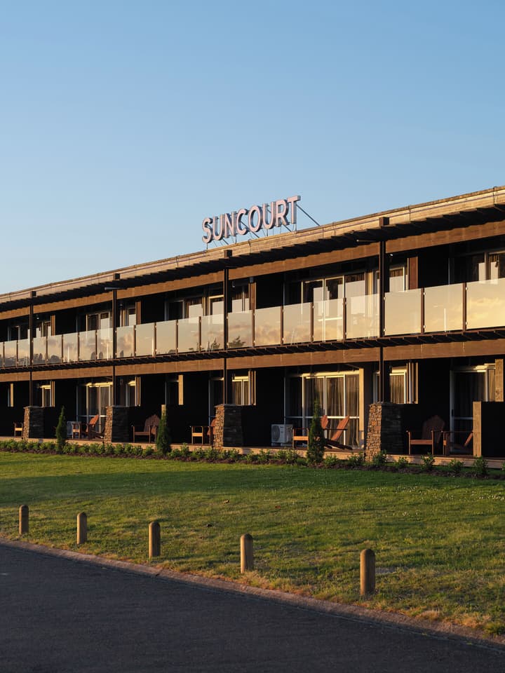 Suncourt Hotel & Conference Centre