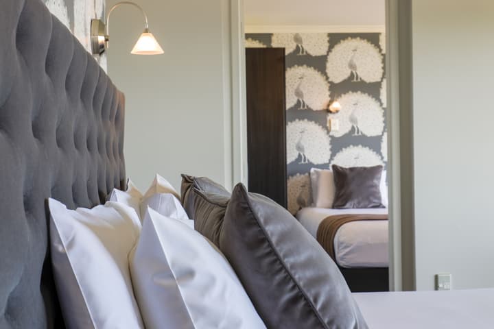 Suncourt Hotel & Conference Centre