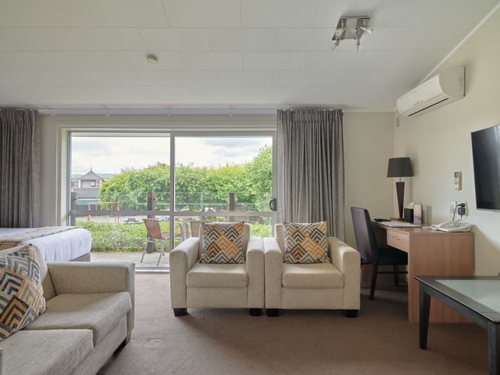 Suncourt Hotel & Conference Centre