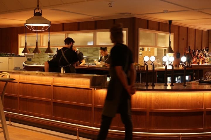 Suncourt Hotel & Conference Centre