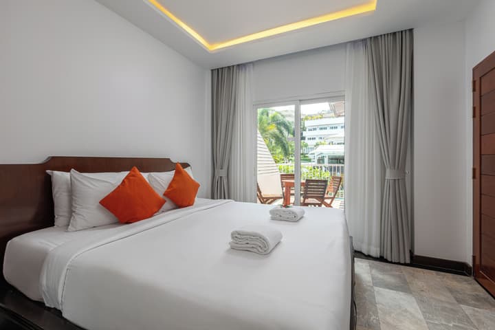 Phunawa Resort Karon Beach Phuket