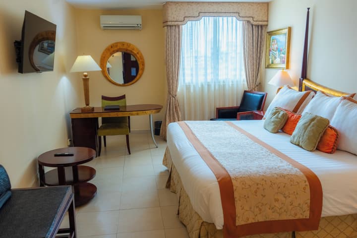 Toscana Inn
