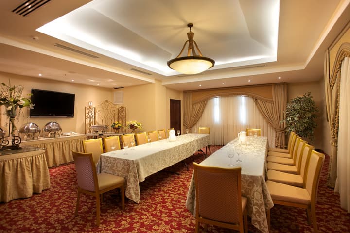 Toscana Inn