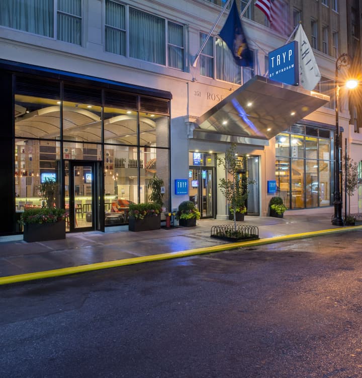 TRYP by Wyndham New York City Times Square / Midtown