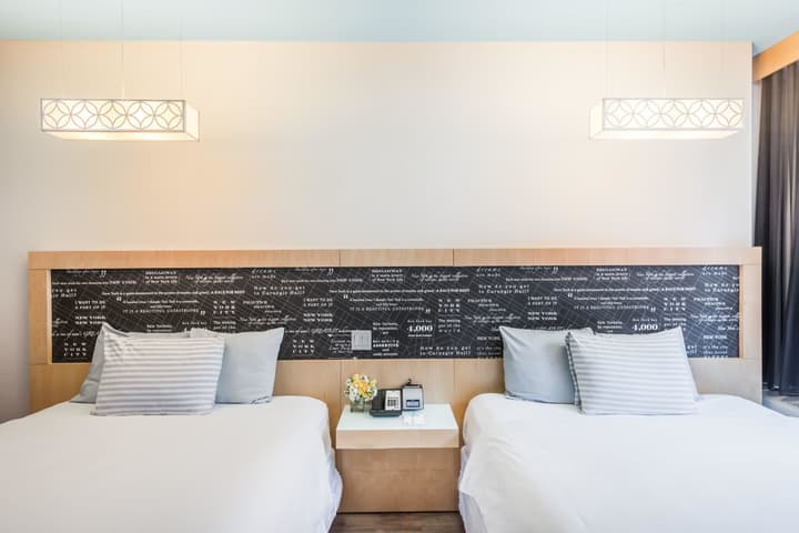 TRYP by Wyndham New York City Times Square / Midtown