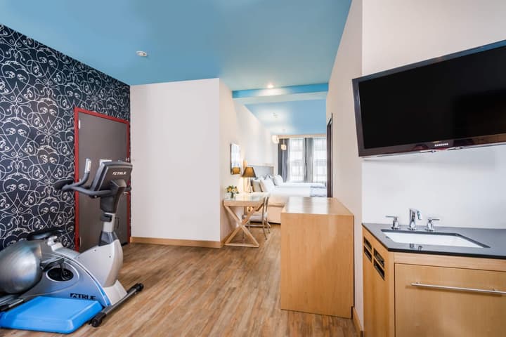 TRYP by Wyndham New York City Times Square / Midtown