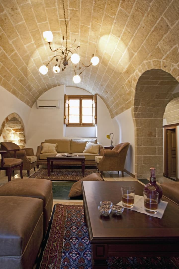 Likinia Hotel