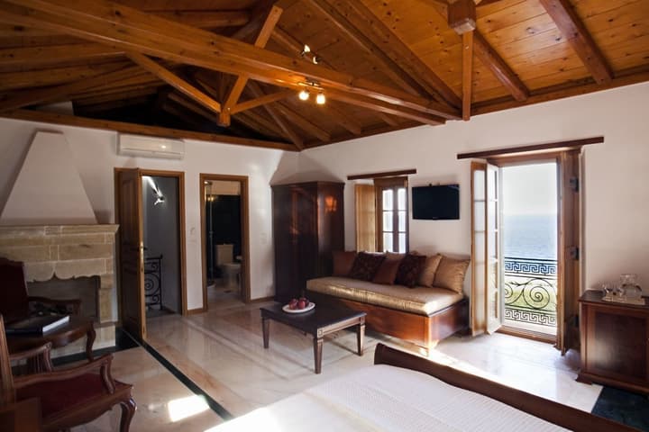 Likinia Hotel