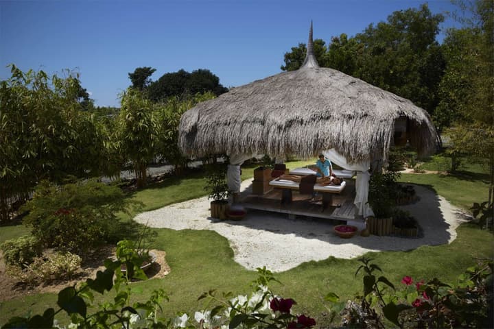 Bluewater Panglao Beach Resort