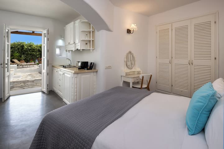 Anema Boutique Hotel & Villas Santorini