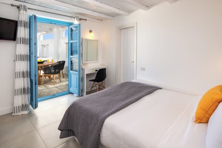 Anema Boutique Hotel & Villas Santorini