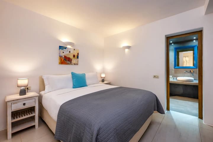 Anema Boutique Hotel & Villas Santorini