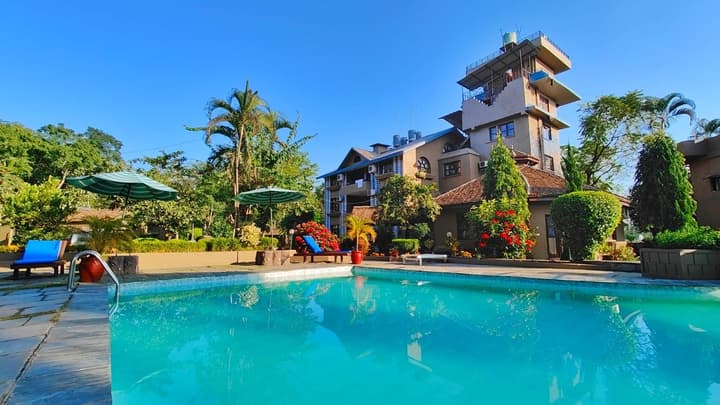 Safari Adventure Lodge
