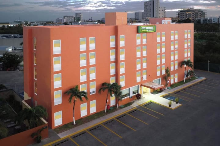 City Express Junior by Marriott Cancun