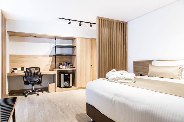 Best Western Plus 93 Park Hotel