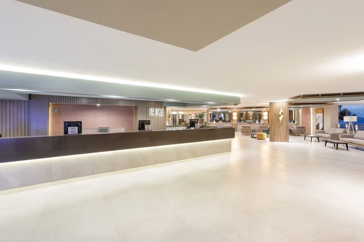 Hotel Riu Paraiso Lanzarote - All Inclusive