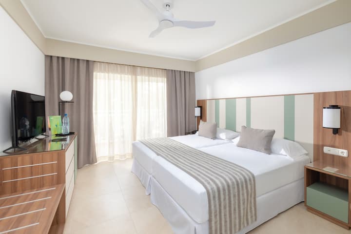 Hotel Riu Paraiso Lanzarote - All Inclusive