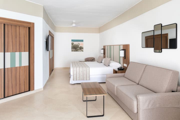 Hotel Riu Paraiso Lanzarote - All Inclusive