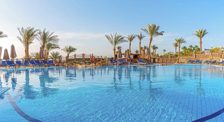 Xperience Sea Breeze Resort