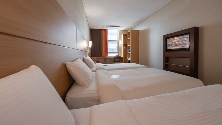 Central Seven Hotel by Kwon Busan Seomyeon