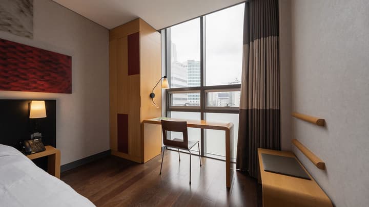 Central Seven Hotel by Kwon Busan Seomyeon