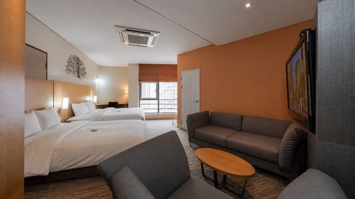 Central Seven Hotel by Kwon Busan Seomyeon