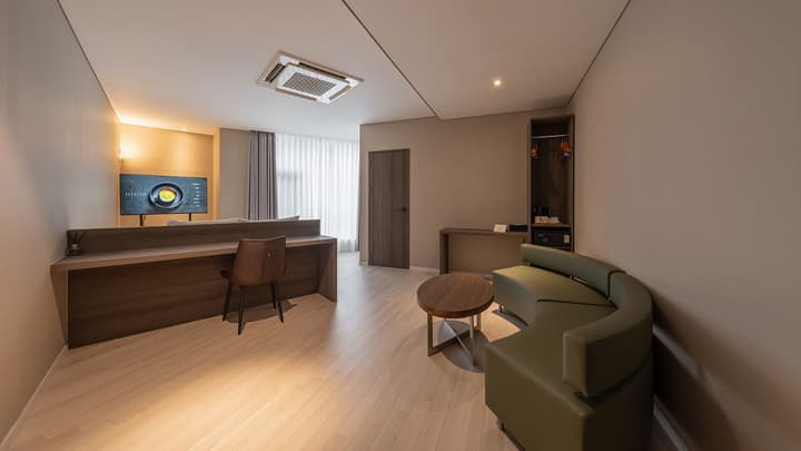 Central Seven Hotel by Kwon Busan Seomyeon