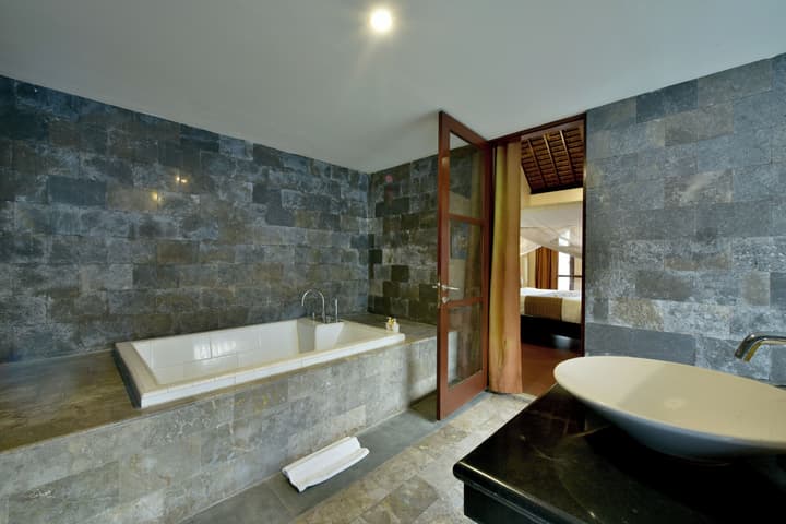 The Khayangan Dreams Villa Umalas