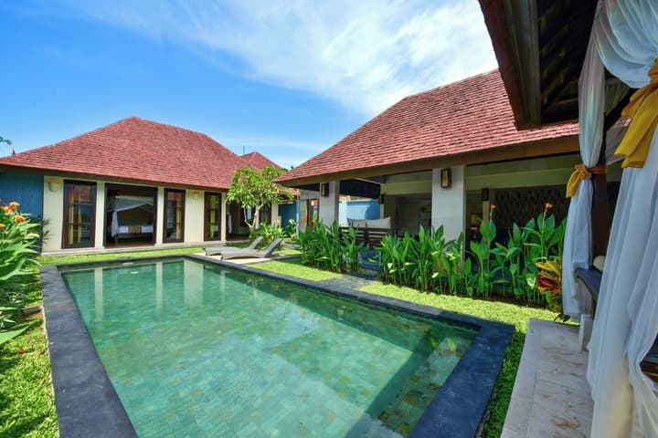 The Khayangan Dreams Villa Umalas