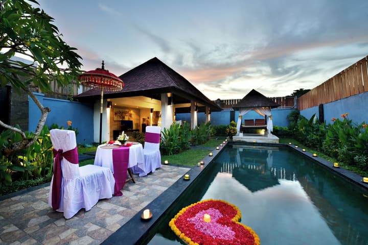 The Khayangan Dreams Villa Umalas