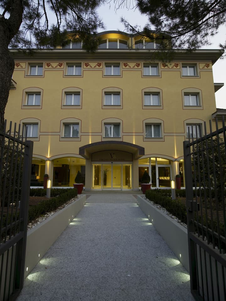 Virginia Palace Hotel