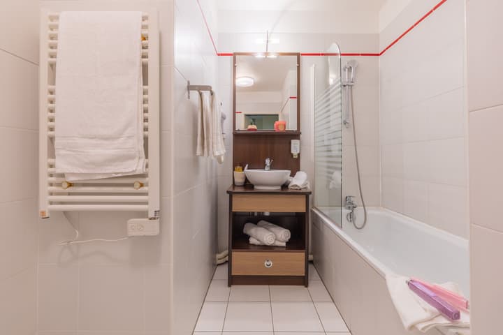 Zenitude Hôtel - Résidences Magny les Hameaux