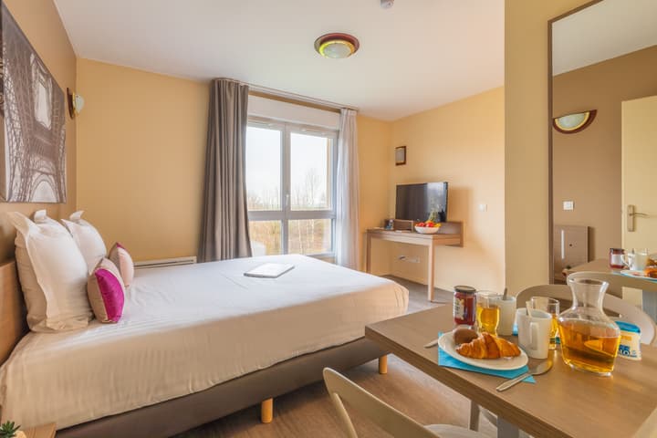 Zenitude Hôtel - Résidences Magny les Hameaux