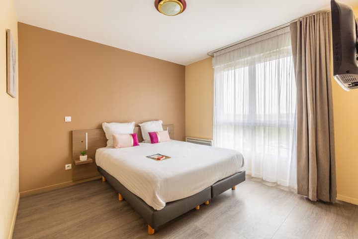 Zenitude Hôtel - Résidences Magny les Hameaux